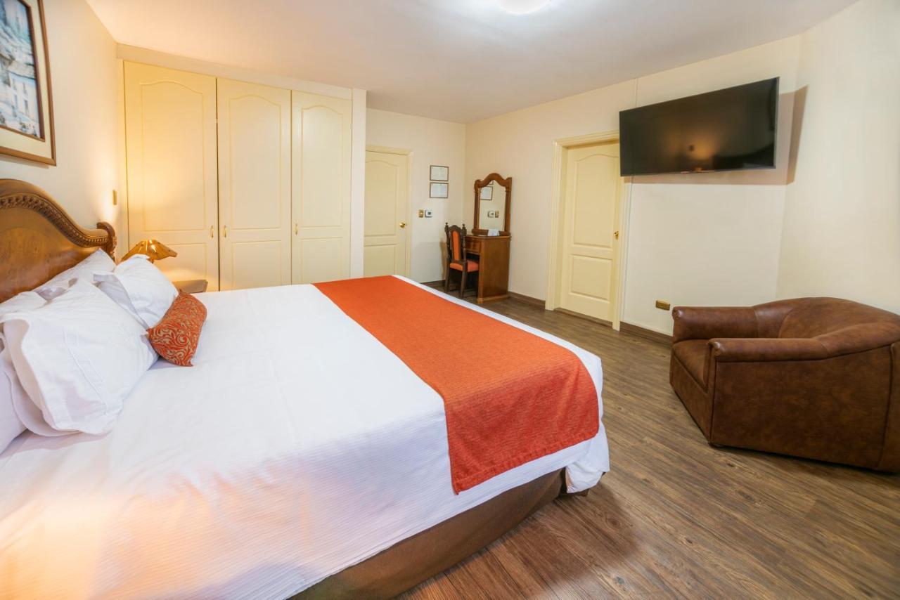 Miraflores Colon Hotel 4*