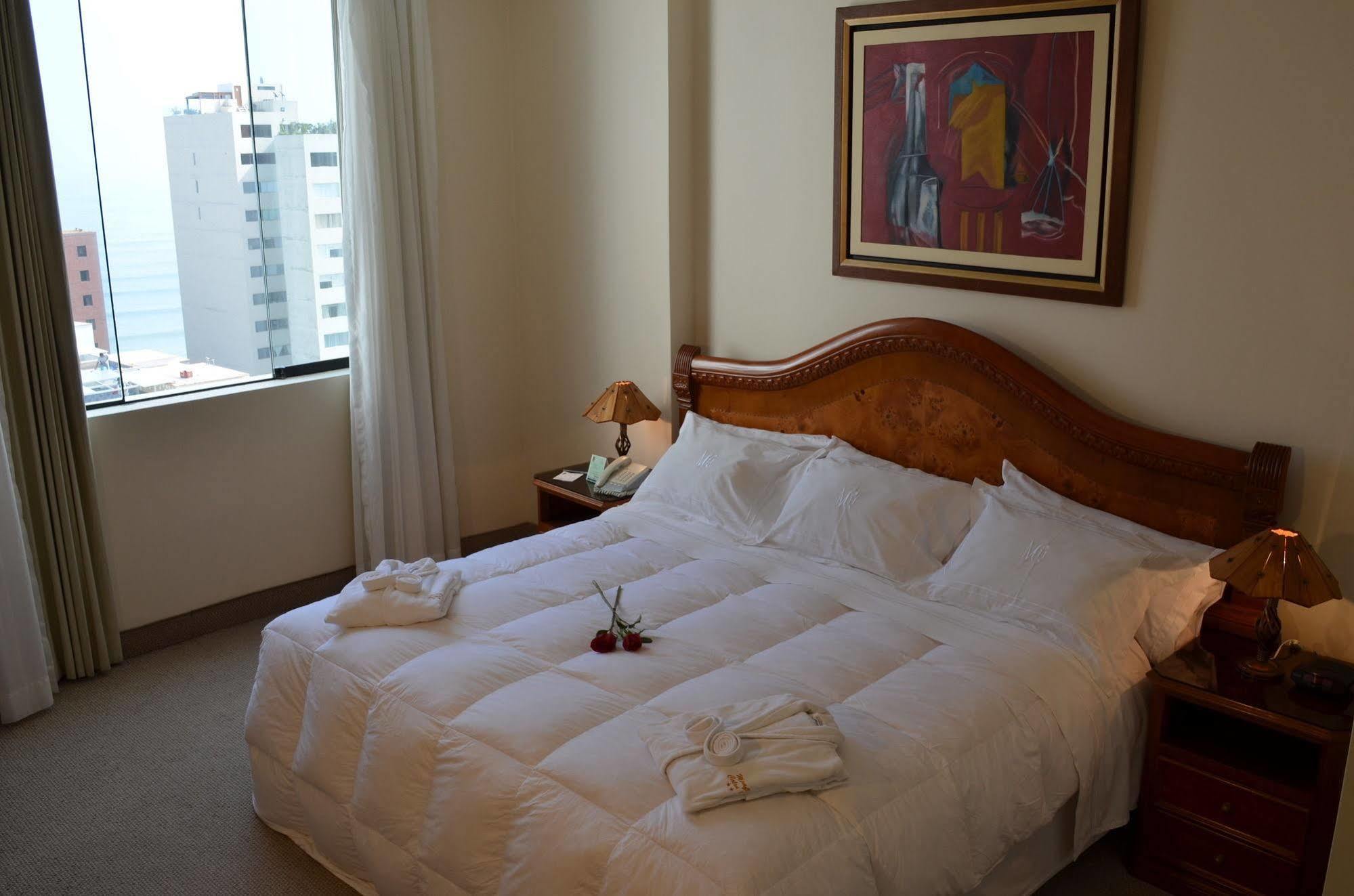 Hotel Miraflores Colon 4*